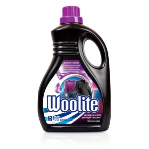 Détergent Liquide pour Vêtements Foncés Woolite (30 Doses)